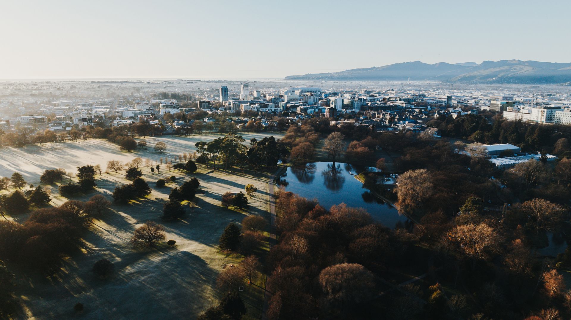 846244-aerial-of-city-skyline-web-1920px-jpg